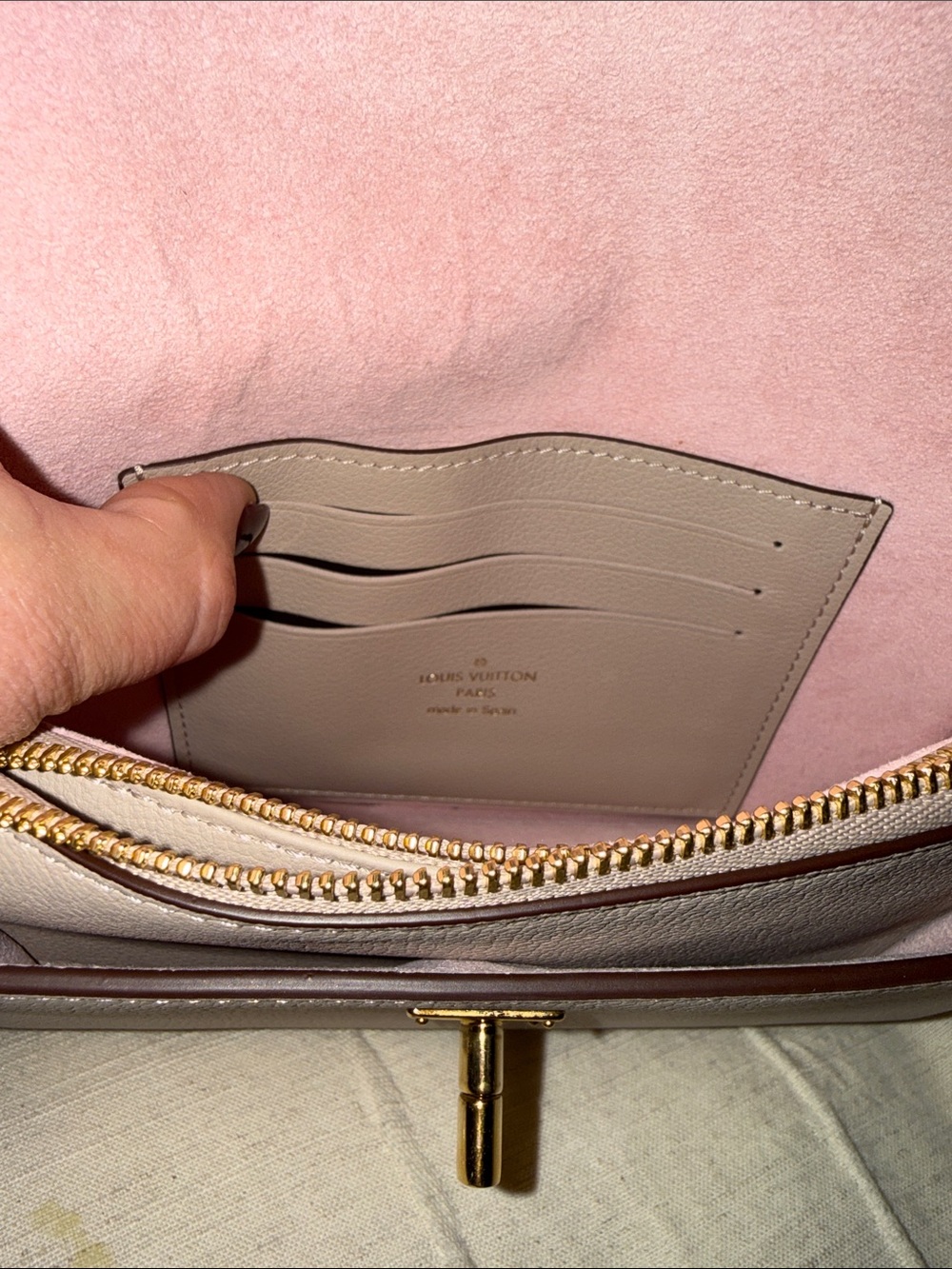 Louis Vuitton Nude/Beige Leather Chain Crossbody with Gold Hardware - Picture 12 of 17